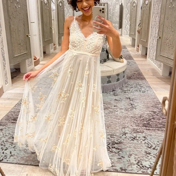 Altar'd State Alora Ivory Floral Embroidered V-Neck A-Line Dress - Picture 1 of 5